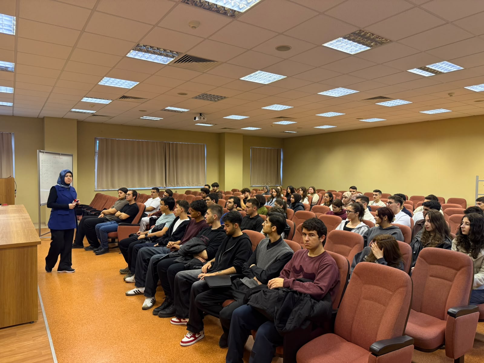 Gemlik Asım Kocabıyık MYO Bilgisayar Programcılığı Öğrencilerine Oryantasyon Eğitimi Düzenlendi